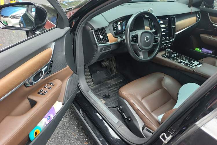 Used Volvo S90 New Energy 2021 T8 eDrive Hybrid Zhiyi Luxury Edition Driver Seat