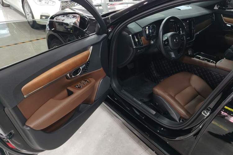 Used Volvo S90 New Energy 2021 T8 eDrive Hybrid Zhiyi Luxury Edition Driver Seat