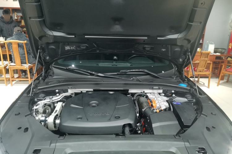 Used Volvo S90 New Energy 2021 T8 eDrive Hybrid Zhiyi Luxury Edition Engine Bay