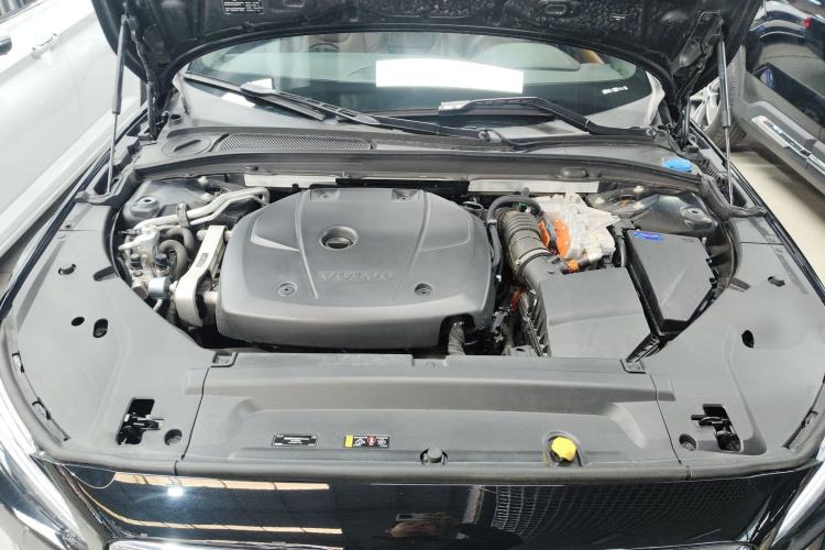 Used Volvo S90 New Energy 2021 T8 eDrive Hybrid Zhiyi Luxury Edition Engine Bay