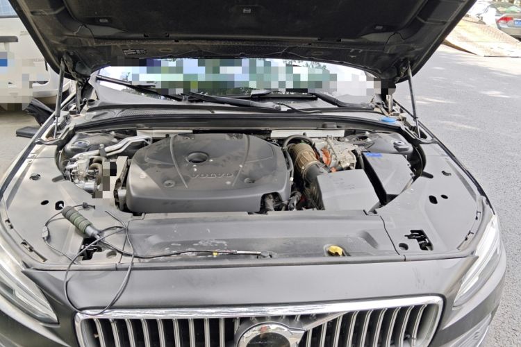 Used Volvo S90 New Energy 2021 T8 e-Drive Hybrid Luxury Edition Engine Bay
