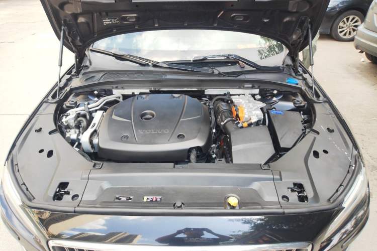 Used Volvo S90 New Energy 2021 T8 eDrive Hybrid Zhiyi Luxury Edition Engine Bay