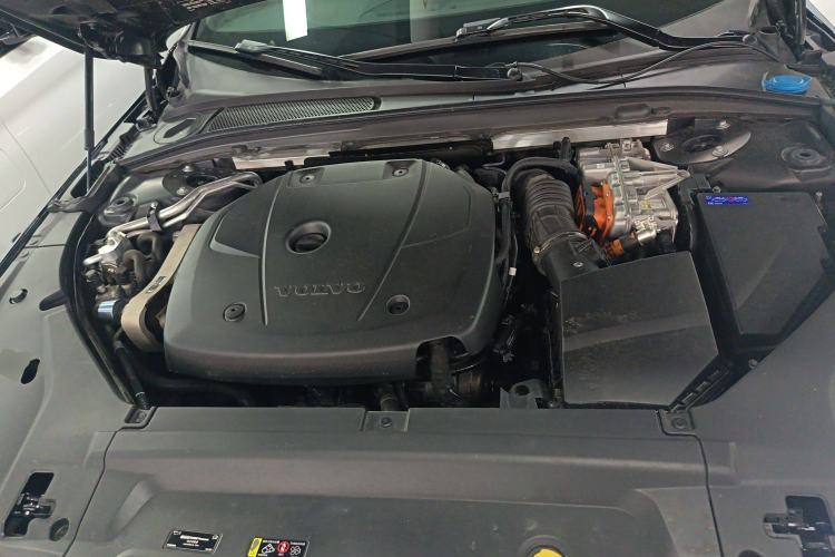 Used Volvo S90 New Energy 2021 T8 eDrive Hybrid Zhiyi Luxury Edition Engine Bay