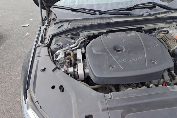 Used Volvo S90 New Energy 2021 T8 eDrive Hybrid Zhiyi Luxury Edition Engine Bay Right