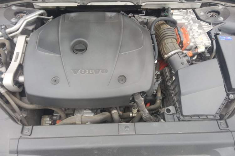 Used Volvo S90 New Energy 2021 T8 eDrive Hybrid Zhiyi Luxury Edition Engine Bay