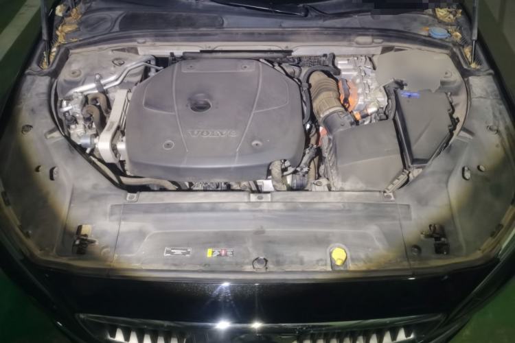 Used Volvo S90 New Energy 2021 T8 eDrive Hybrid Zhiyi Luxury Edition Engine Bay
