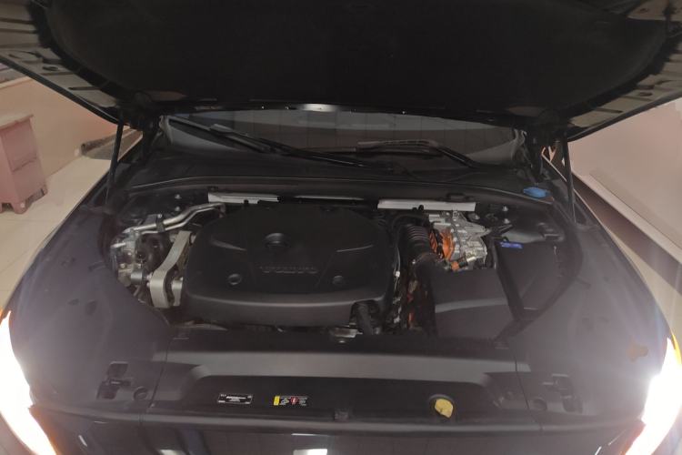 Used Volvo S90 New Energy 2021 T8 eDrive Hybrid Zhiyi Luxury Edition Engine Bay