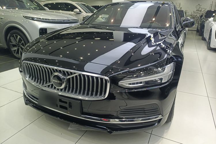 Used Volvo S90 New Energy 2021 T8 eDrive Hybrid Zhiyi Luxury Edition Exterior 1