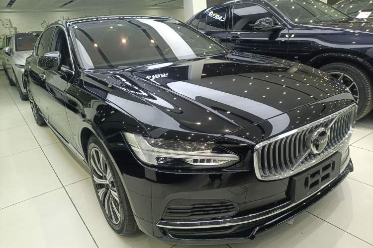 Used Volvo S90 New Energy 2021 T8 eDrive Hybrid Zhiyi Luxury Edition Exterior 2