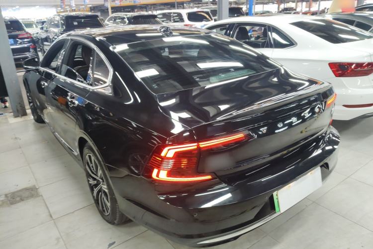Used Volvo S90 New Energy 2021 T8 eDrive Hybrid Zhiyi Luxury Edition Exterior 2