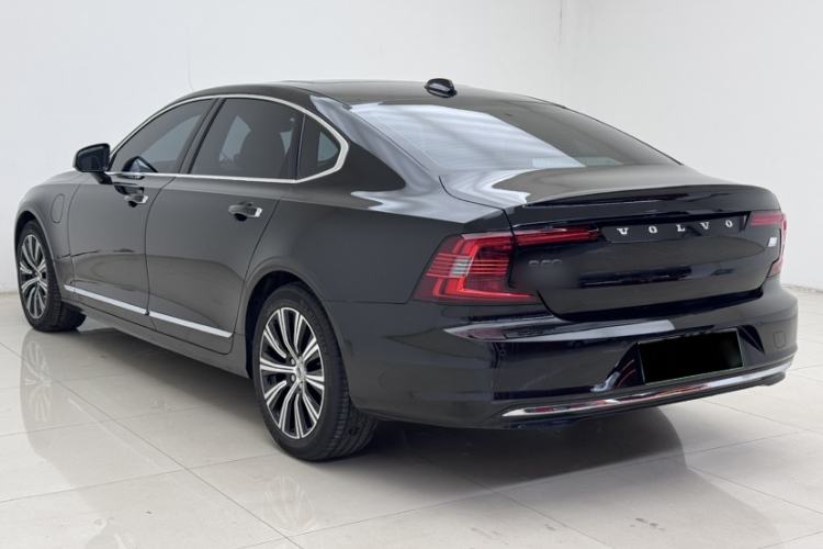 Used Volvo S90 New Energy 2021 T8 eDrive Hybrid Zhiyi Luxury Edition Exterior 3