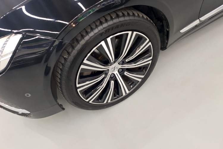 Used Volvo S90 New Energy 2021 T8 e-Drive Hybrid Luxury Edition Exterior 4