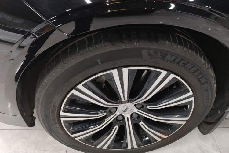 Used Volvo S90 New Energy 2021 T8 eDrive Hybrid Zhiyi Luxury Edition Exterior 4