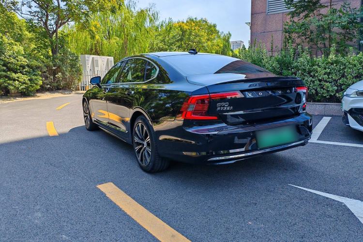 Used Volvo S90 New Energy 2021 T8 eDrive Hybrid Zhiyi Luxury Edition Exterior 4