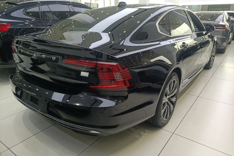Used Volvo S90 New Energy 2021 T8 eDrive Hybrid Zhiyi Luxury Edition Exterior 5
