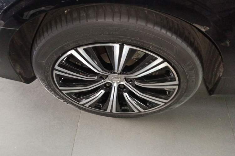 Used Volvo S90 New Energy 2021 T8 eDrive Hybrid Zhiyi Luxury Edition Exterior 7