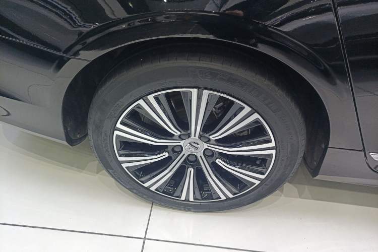 Used Volvo S90 New Energy 2021 T8 eDrive Hybrid Zhiyi Luxury Edition Exterior 8