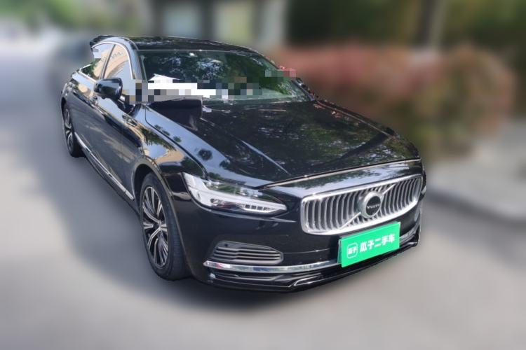 Used Volvo S90 New Energy 2021 T8 eDrive Hybrid Zhiyi Luxury Edition Front Right 45 Deg