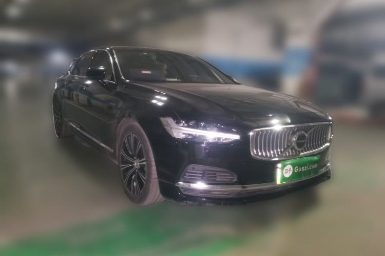 Used Volvo S90 New Energy 2021 T8 eDrive Hybrid Zhiyi Luxury Edition Front Right 45 Deg