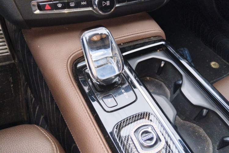 Used Volvo S90 New Energy 2021 T8 eDrive Hybrid Zhiyi Luxury Edition Gear Lever