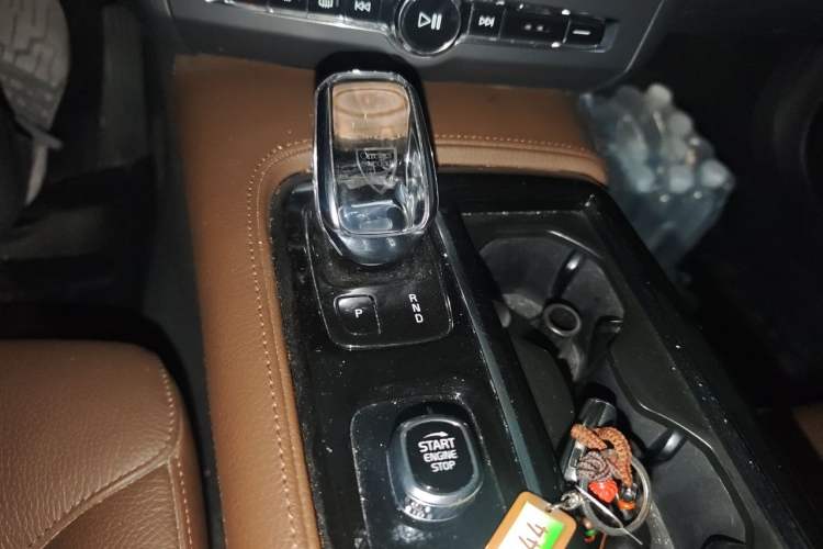 Used Volvo S90 New Energy 2021 T8 e-Drive Hybrid Luxury Edition Gear Lever