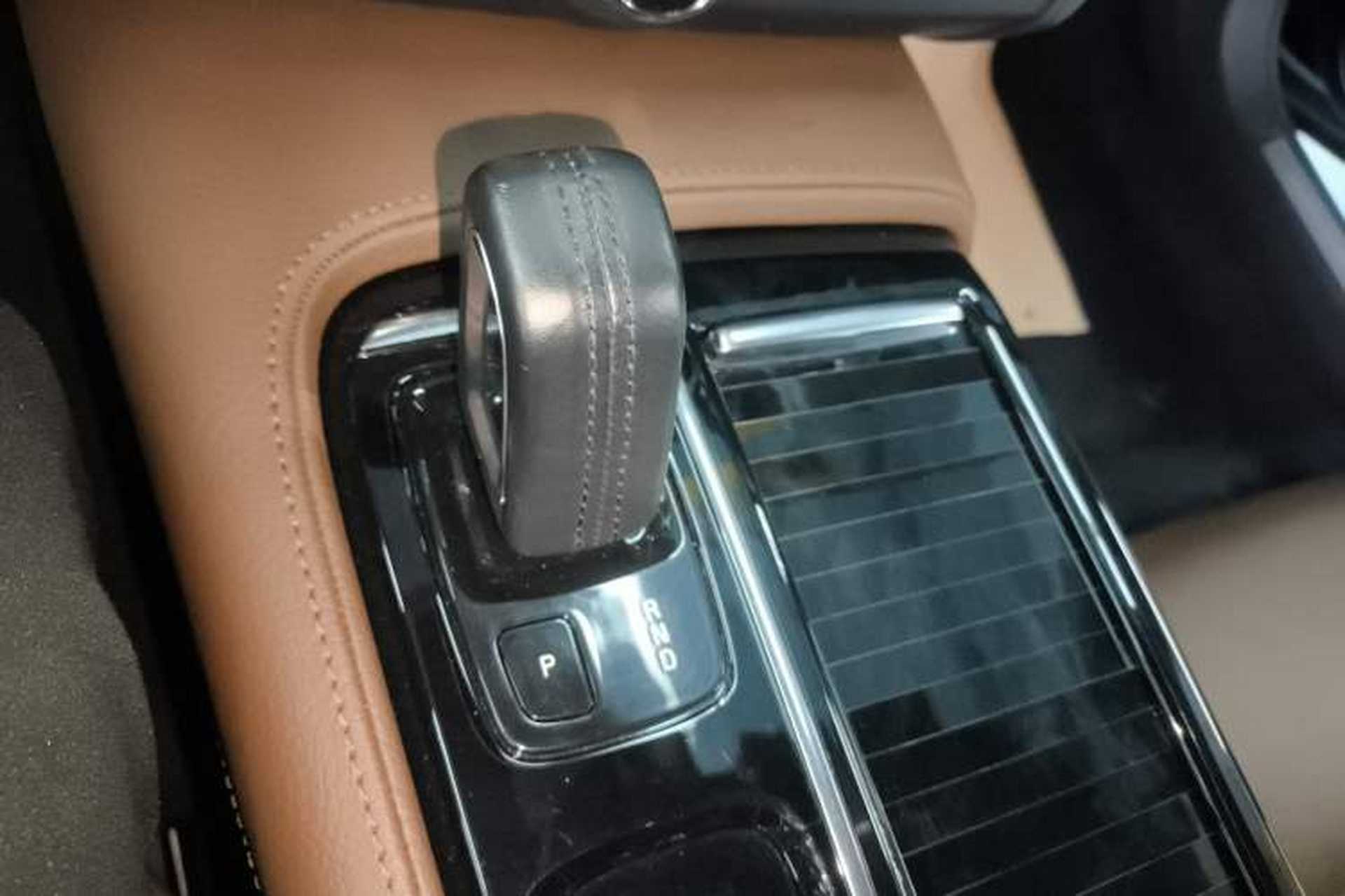 Used Volvo S90 New Energy 2021 T8 eDrive Hybrid Zhiyi Luxury Edition Gear Lever