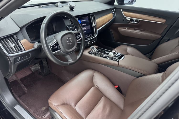 Used Volvo S90 New Energy 2021 T8 eDrive Hybrid Zhiyi Luxury Edition Interior 1