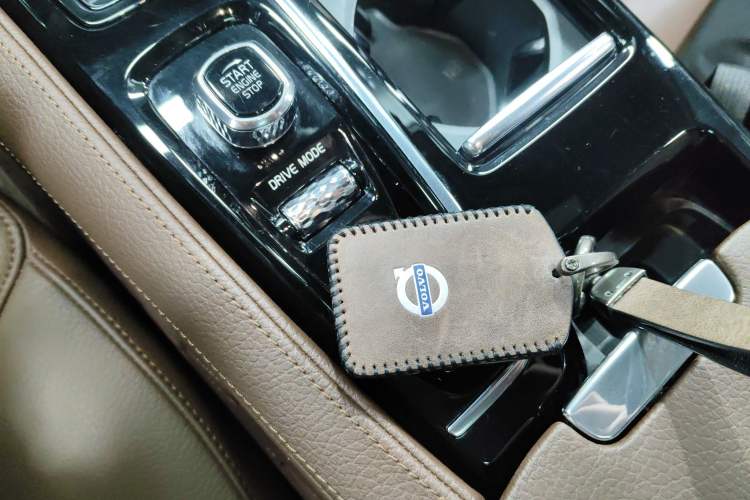 Used Volvo S90 New Energy 2021 T8 eDrive Hybrid Zhiyi Luxury Edition Interior 1