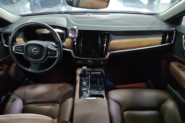 Used Volvo S90 New Energy 2021 T8 eDrive Hybrid Zhiyi Luxury Edition Interior 1
