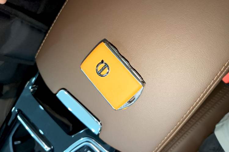 Used Volvo S90 New Energy 2021 T8 e-Drive Hybrid Luxury Edition Interior 1