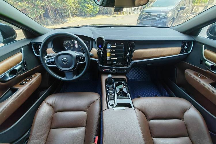 Used Volvo S90 New Energy 2021 T8 eDrive Hybrid Zhiyi Luxury Edition Interior 1