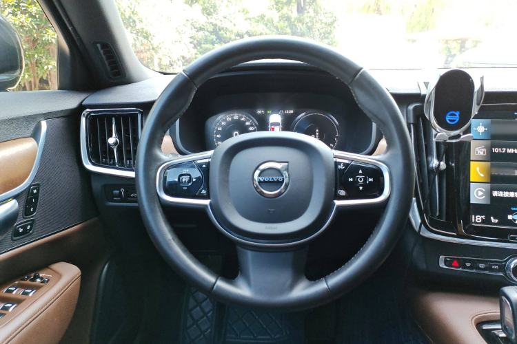 Used Volvo S90 New Energy 2021 T8 eDrive Hybrid Zhiyi Luxury Edition Interior 2