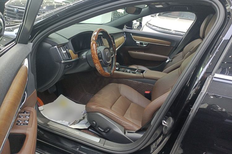 Used Volvo S90 New Energy 2021 T8 eDrive Hybrid Zhiyi Luxury Edition Interior 3
