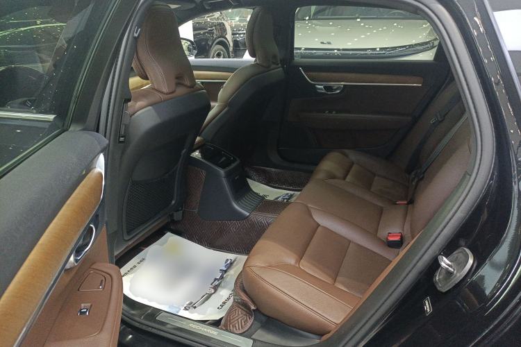 Used Volvo S90 New Energy 2021 T8 eDrive Hybrid Zhiyi Luxury Edition Interior 4