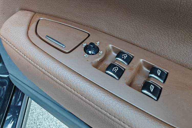 Used Volvo S90 New Energy 2021 T8 eDrive Hybrid Zhiyi Luxury Edition Interior 9