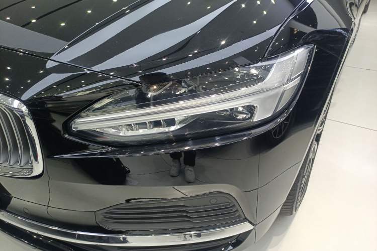 Used Volvo S90 New Energy 2021 T8 eDrive Hybrid Zhiyi Luxury Edition Left Front Headlight