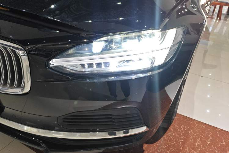 Used Volvo S90 New Energy 2021 T8 eDrive Hybrid Zhiyi Luxury Edition Left Front Headlight