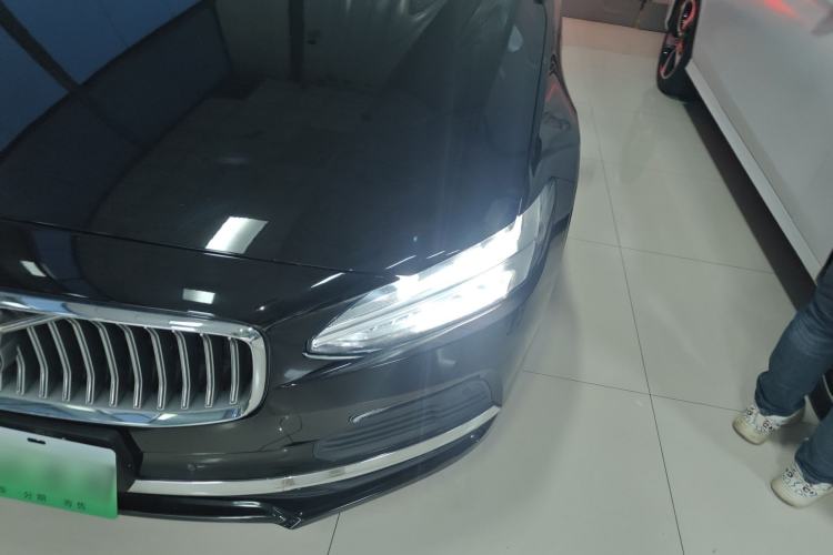 Used Volvo S90 New Energy 2021 T8 eDrive Hybrid Zhiyi Luxury Edition Left Front Headlight