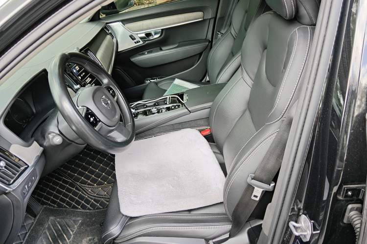 Used Volvo S90 New Energy 2021 T8 e-Drive Hybrid Luxury Edition Left Front Seat