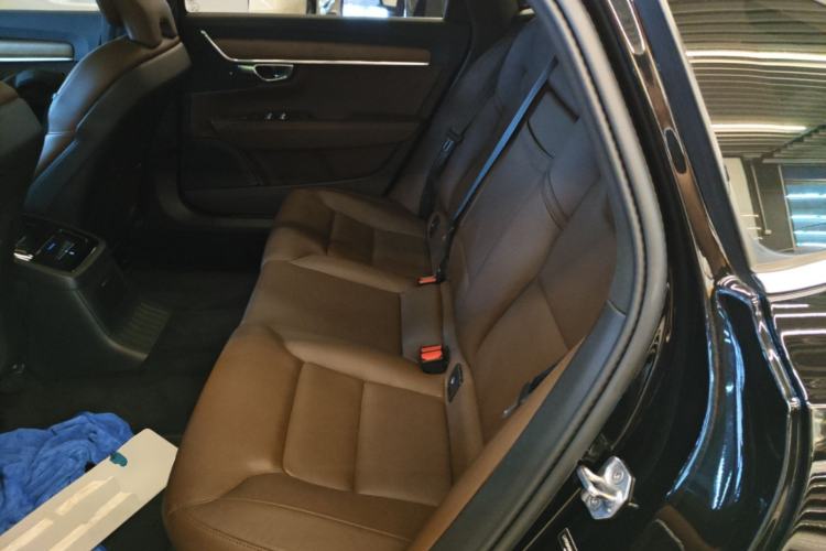 Used Volvo S90 New Energy 2021 T8 eDrive Hybrid Zhiyi Luxury Edition Left Rear Seat