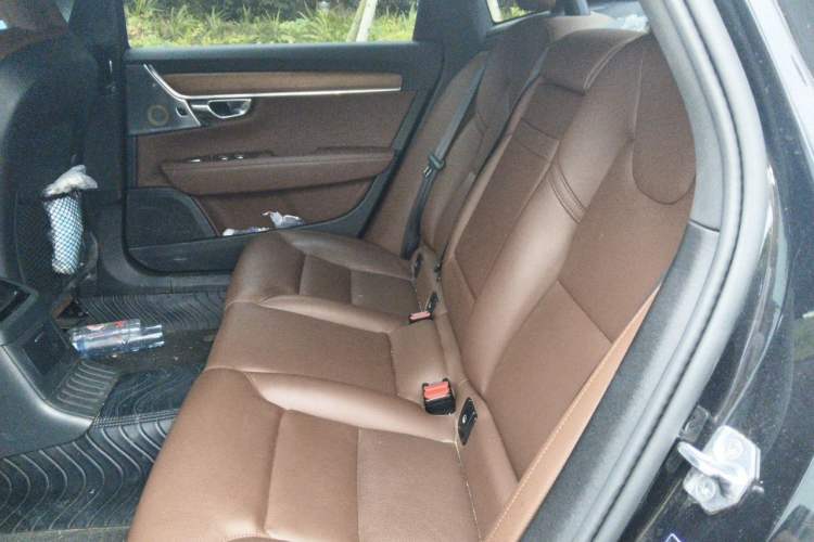 Used Volvo S90 New Energy 2021 T8 eDrive Hybrid Zhiyi Luxury Edition Left Rear Seat