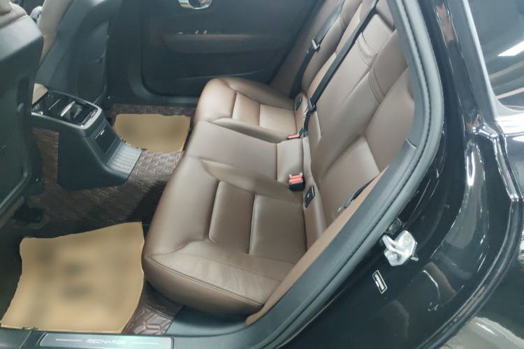 Used Volvo S90 New Energy 2021 T8 eDrive Hybrid Zhiyi Luxury Edition Left Rear Seat