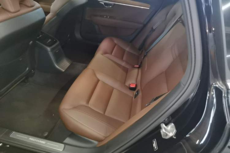 Used Volvo S90 New Energy 2021 T8 eDrive Hybrid Zhiyi Luxury Edition Left Rear Seat