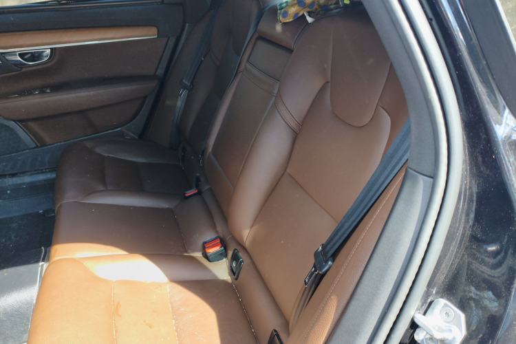 Used Volvo S90 New Energy 2021 T8 eDrive Hybrid Zhiyi Luxury Edition Left Rear Seat