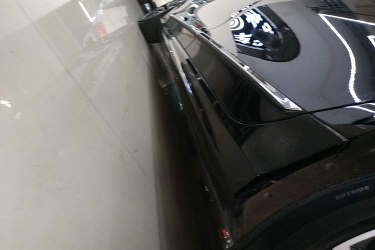 Used Volvo S90 New Energy 2021 T8 eDrive Hybrid Zhiyi Luxury Edition Left Side Sill