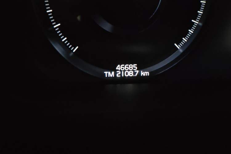 Used Volvo S90 New Energy 2021 T8 eDrive Hybrid Zhiyi Luxury Edition Odometer Close Up