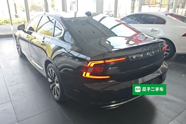 Used Volvo S90 New Energy 2021 T8 eDrive Hybrid Zhiyi Luxury Edition Rear Left 45 Deg