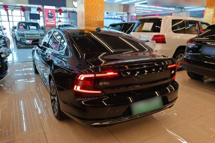 Used Volvo S90 New Energy 2021 T8 eDrive Hybrid Zhiyi Luxury Edition Rear Left 45 Deg