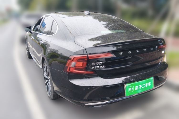 Used Volvo S90 New Energy 2021 T8 eDrive Hybrid Zhiyi Luxury Edition Rear Left 45 Deg