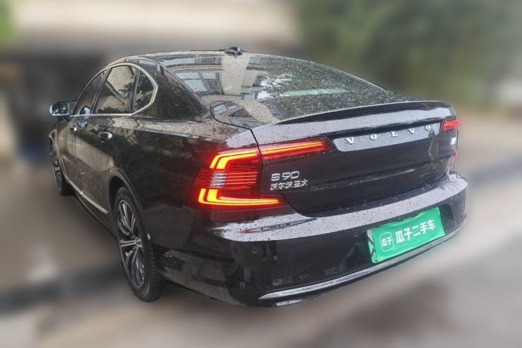 Used Volvo S90 New Energy 2021 T8 eDrive Hybrid Zhiyi Luxury Edition Rear Left 45 Deg